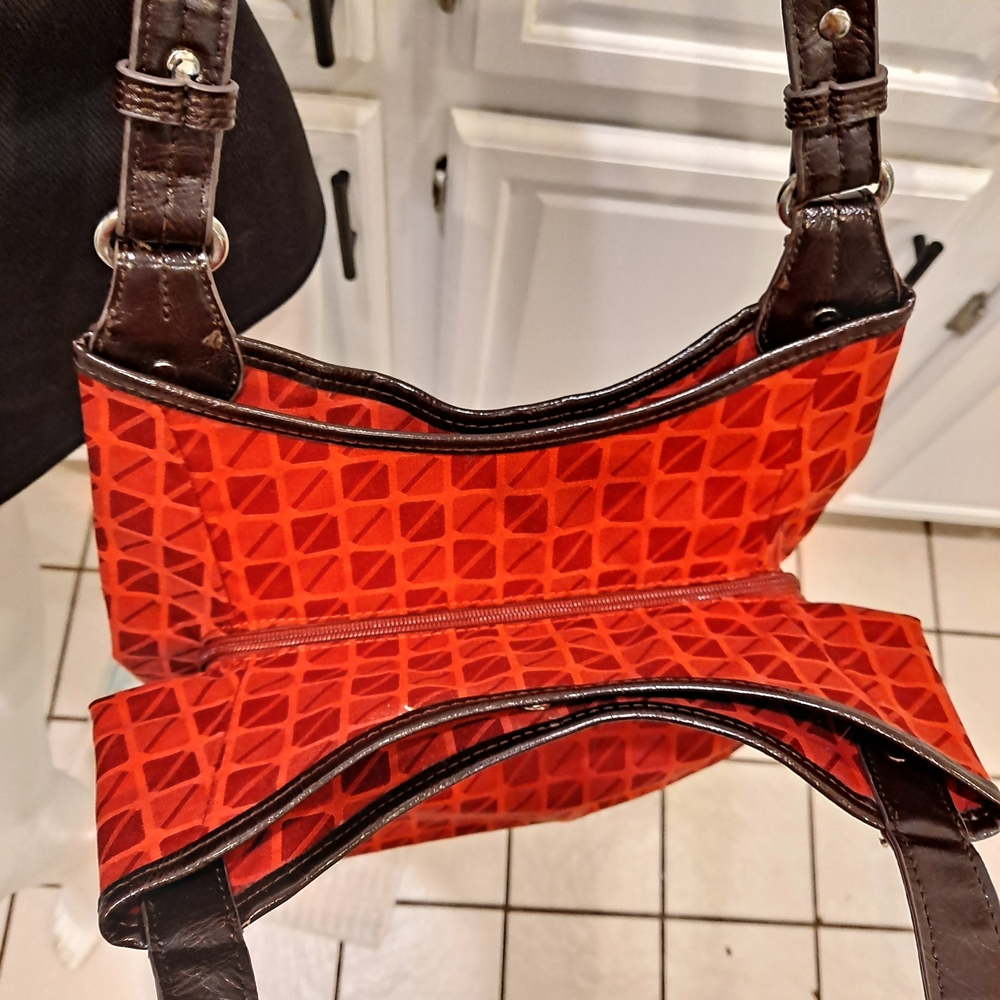 Nine & Co. Red Geometric Shoulder Bag - Picture 7 of 11